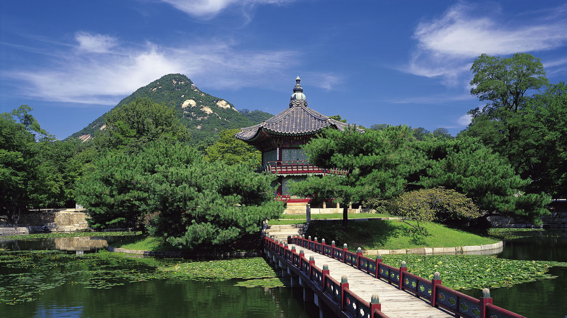 kaiyun app download-体育界重拳出击，足球比赛不断升温，足球比赛即将拉开帷幕,队员们彼此发出